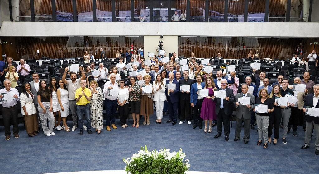 MENÇÃO HONROSA NA ALEP